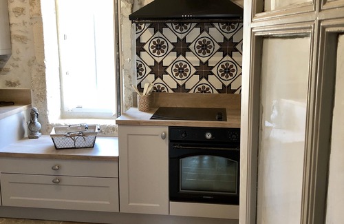 St.-Remy-de-Provence House | In the heart of downtown St Rémy de Provence, the Mas D'Oscar!