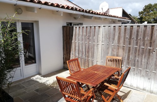 Rivedoux-Plage Cottage | In the heart of the pine forest, cottage for 4 people, very well equipped