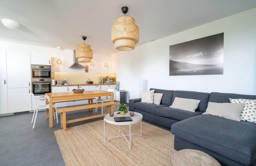 Porto da Cruz House | In the village - Madeira Surf Camp I