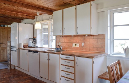 Tim House | In this thatched cottage you can really relax and enjoy nature.