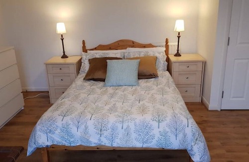 Bathampton House | In tranquil Bathwick yet close to the city