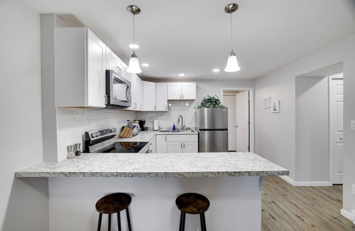 Wilkes-Barre Apartment | In Unit W&D Free Parking Fast Wifi 5 Min Downtown