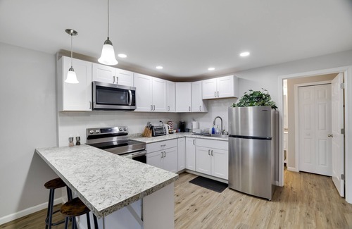 Wilkes-Barre Apartment | In Unit W&D Free Parking Fast Wifi 5 Min Downtown