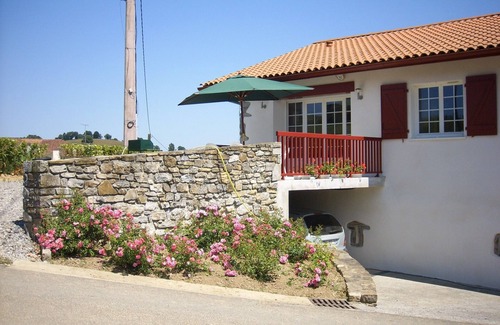 Lantabat House | Independent 3 * gîte in the Basque Country between sea and mountains