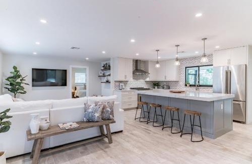 Jupiter House | Indies Pool Paradise