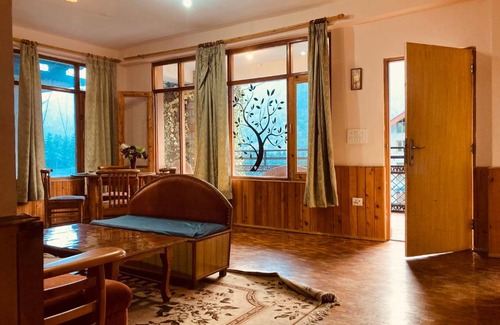 Manali Apartment | Indraprastha Cottage Manali