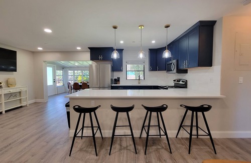 North Palm Beach House | Indulge in Florida's finest living! A dream awaits you in this beautiful home.