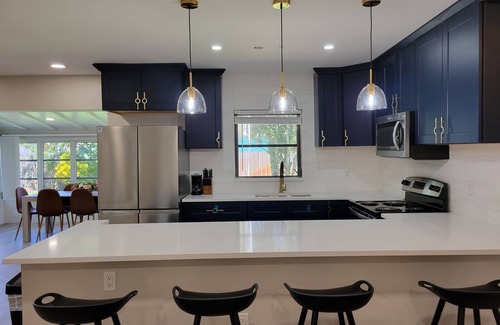 North Palm Beach House | Indulge in Florida's finest living! A dream awaits you in this beautiful home.