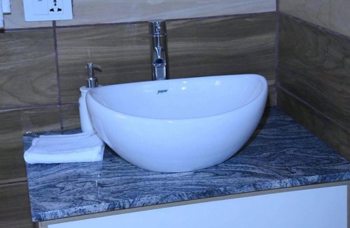 Gondar House | Inn of the Four Sisters