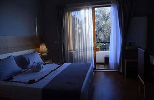 Gondar House | Inn of the Four Sisters