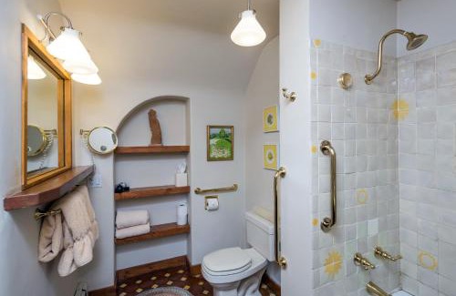 Taos Hotel | Inn on La Loma Plaza