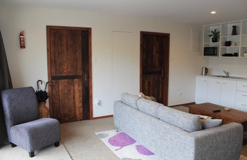 Kaikoura Bed & Breakfast | Inn the Bay Bed & Breakfast