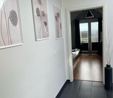 Finkenwerder Apartment | InselSuites FinkenNest Airbus Finkenkwerder 125 m2 Kamin