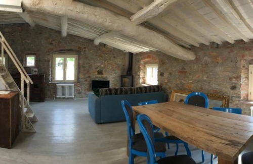 Lucca Historical Center House | Inside the Wall