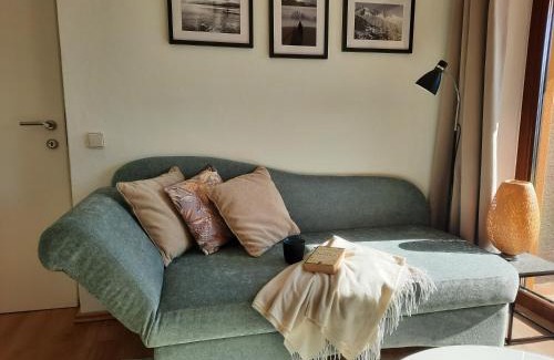 Altmuenster Apartment | Inspiration - zwei Terrassen mit Seeblick und Garten
