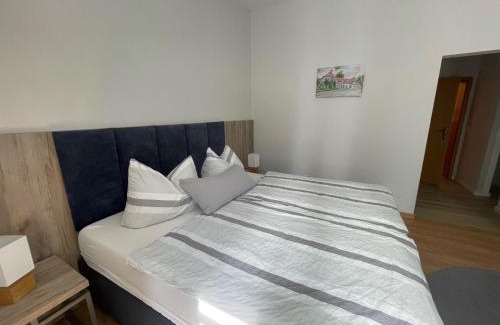Neustadt Bed & Breakfast | Internat Schloss Spiegelberg