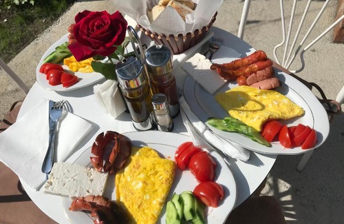 Shkoder House | InTown Guesthouse Shkoder