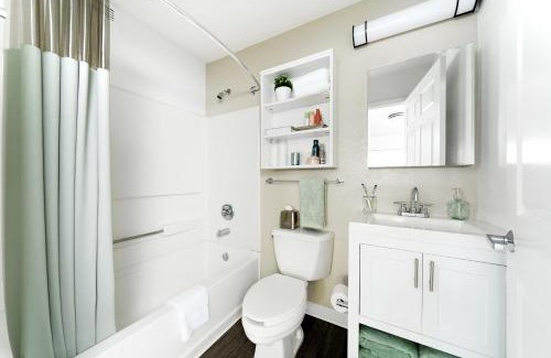 Downers Grove Hotel | InTown Suites Extended Stay Chicago IL - Downers Grove
