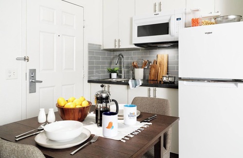 Gwinnett Place Hotel | InTown Suites Extended Stay Atlanta GA - Gwinnett Place