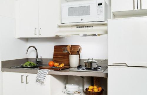 Mobile Hotel | InTown Suites Extended Stay Mobile- South Beltine