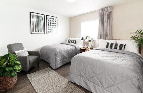 North Valley Hotel | InTown Suites Extended Stay Albuquerque NM