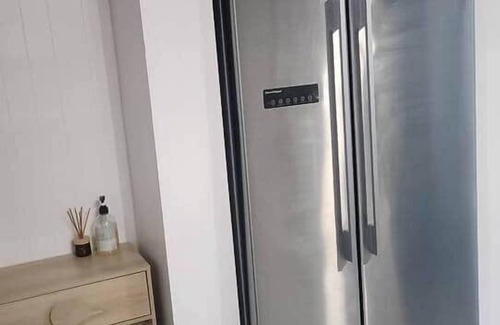 Invercargill Apartment | Invercargill Picture Apartment Full Bath + yard