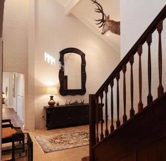 Crossdale House | Inverstanley