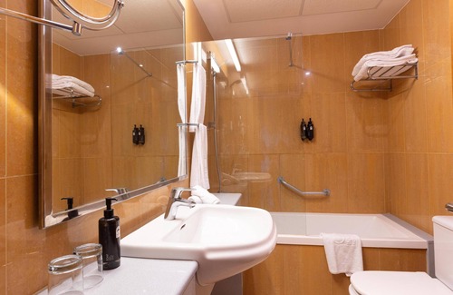 Santa Eulalia del Rio Hotel | Invisa Hotel La Cala