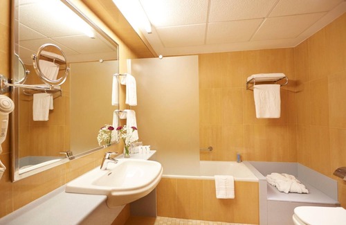 Santa Eulalia del Rio Hotel | Invisa Hotel La Cala