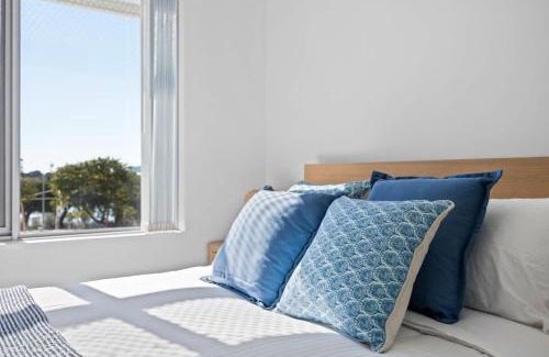 Rockingham Apartment | Inviting 2BR Stay by the Sand at Rockingham