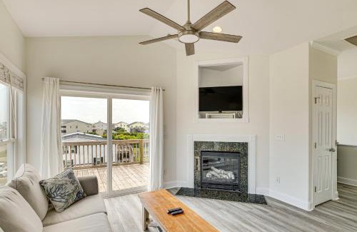 Atlantic Beach House | Inviting Atlantic Beach Townhome about half Mi to Ocean