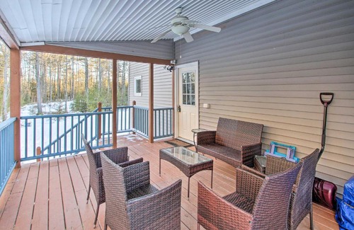 Harrison House | Inviting Countryside Home 4 Mi to Long Lake!