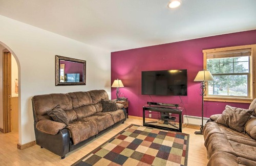 Emigrant House | Inviting Townhome 30 Mi to Yellowstone NP!