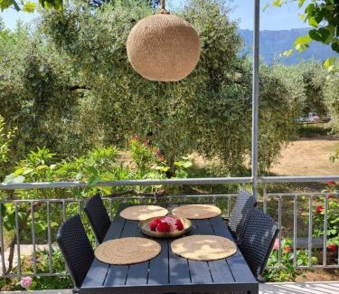 Skala Potamias House | Ioannis Houses - gemütliches Ferienhaus im Olivenhain