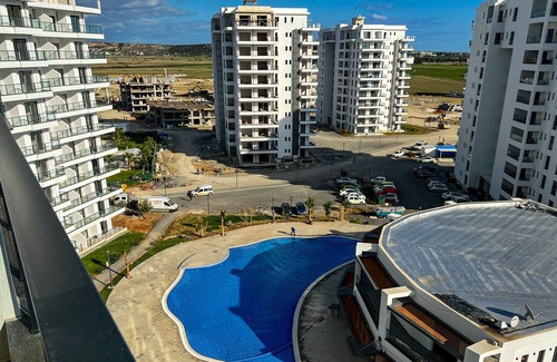 Gastria Apartment | Iona Pool 2-bdr Apartment with SeaView (Caesar Blue)
