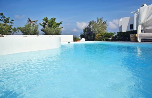 Fira Villa | Irene's Villa