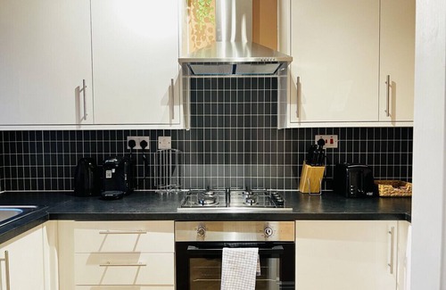 Grangetown House | Irene Suite By Koya Homes