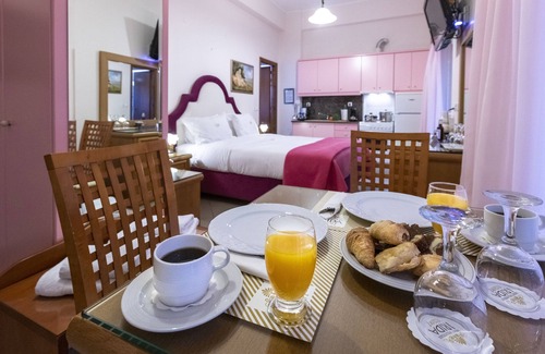 Trifylia Hotel | Irida Resort