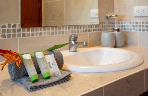 Potrero Apartment | Iris Apartment