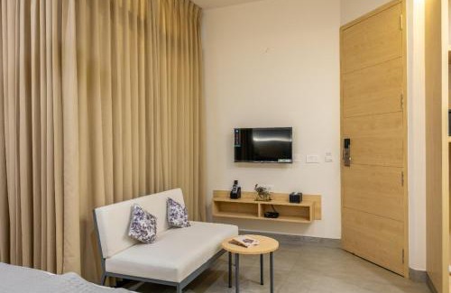 Panduranga Nagar Hotel | Iris Suites
