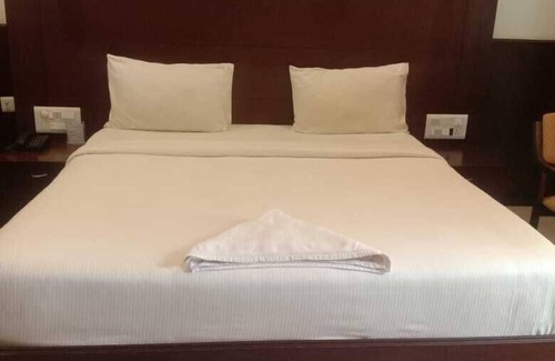 Chamarajanagara Resort | iROOMZ Nijaguna Resort