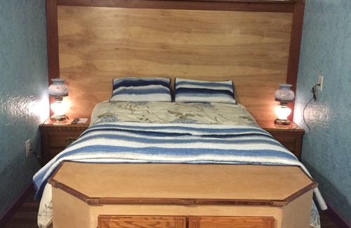 Myrtletown Apartment | Is it an art project or a studio?