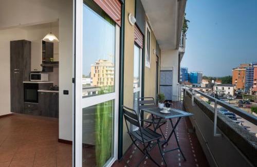 Sesto Calende Apartment | Isa Center - Leonardo Accademy - MXP - Lakes