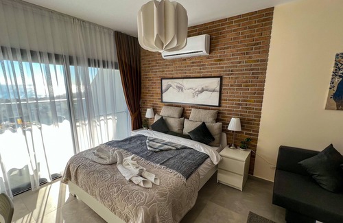 Gastria Apartment | Isabella Pool Apartments