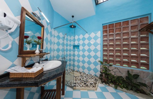 Ong Lang Hotel | Isabella Resort