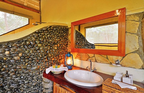 Ishasha Cabin | Ishasha Jungle Lodge