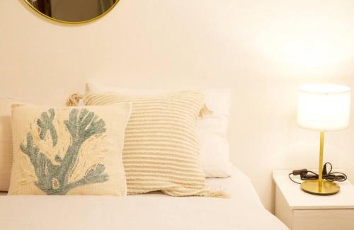 Taketomi-jima Taketomi-cho Apartment | ISHIGAKI KURARISU Lodge B Ohama beach