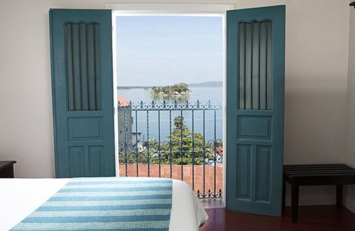 Flores Hotel | Isla de Flores Hotel