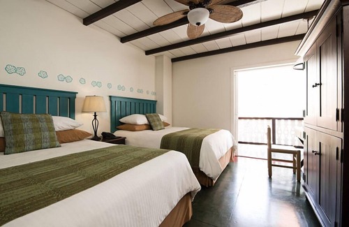 Flores Hotel | Isla de Flores Hotel