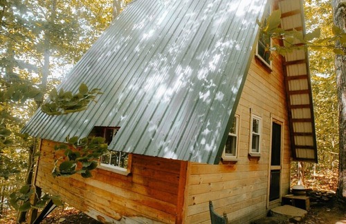Monmouth Cabin | Island Aframe Adventure in Maine